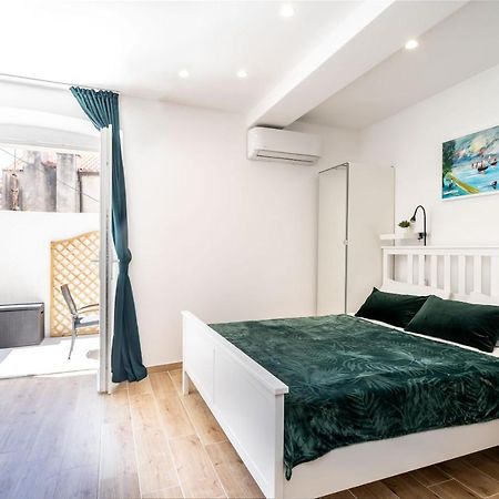 Apartments Marta Цавтат Экстерьер фото